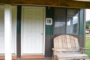cabin eighteen-gallery-1